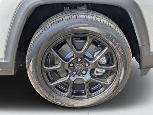 New 2026 Jeep Compass Latitude AWD/4WD image 9