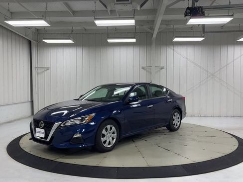 Used 2020 Nissan Altima 2.5 S FWD image 4