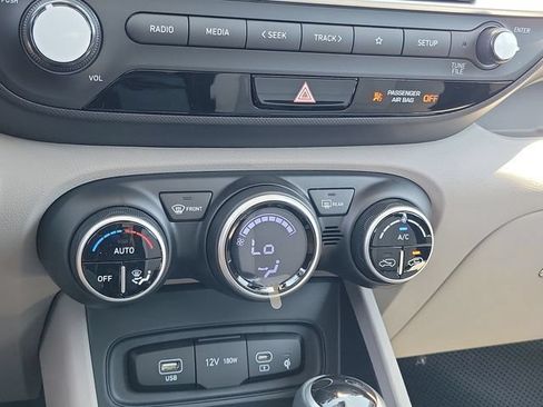 New 2026 Hyundai Venue SEL FWD image 12