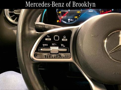 Certified 2022 Mercedes-Benz GLB 250 4MATIC image 23