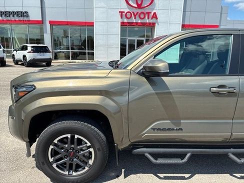 Used 2024 Toyota Tacoma TRD Sport w/ TRD Sport Upgrade Package AWD/4WD image 2