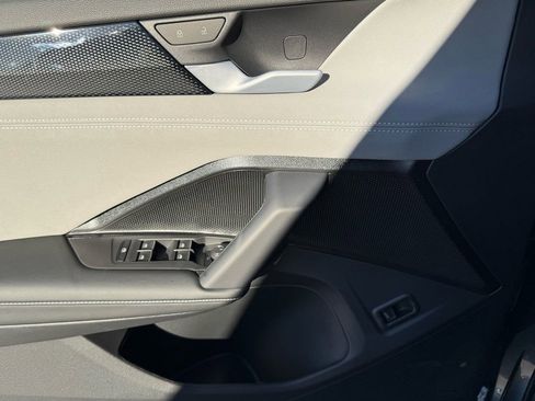 New 2026 Volkswagen Tiguan SE R-Line FWD image 39