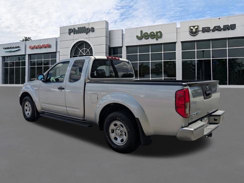 Used 2018 Nissan Frontier S RWD image 5