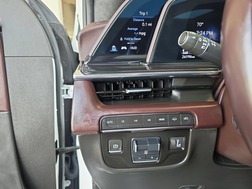 Certified 2024 Cadillac Escalade Sport Platinum w/ Heavy-Duty Trailer Package AWD/4WD image 21