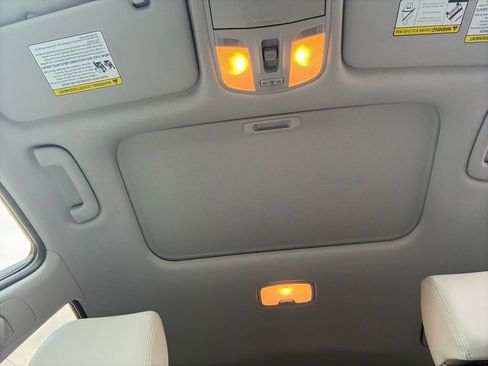 Used 2023 Hyundai Kona Limited image 44