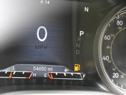 Used 2017 Jeep Cherokee Trailhawk AWD/4WD image 25