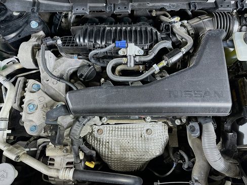 Used 2020 Nissan Rogue S FWD image 31