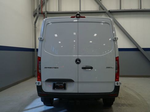 New 2025 Mercedes-Benz Sprinter 2500 image 5