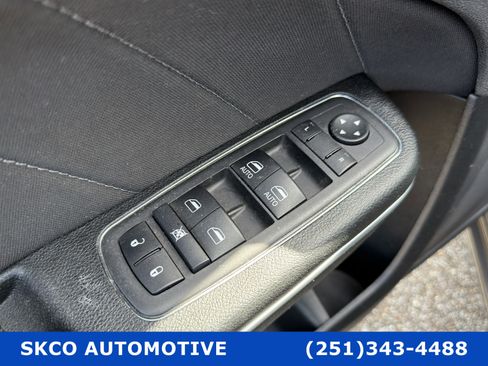 Used 2023 Dodge Charger SXT image 22