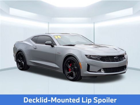 Used 2024 Chevrolet Camaro LT w/ RS Package image 9