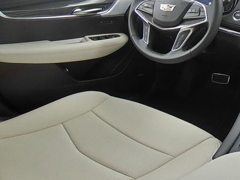 New 2025 Cadillac XT5 Sportv w/ LPO, Floor Liner Package image 12