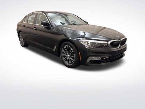 Used 2018 BMW 540i xDrive w/ Premium Package AWD/4WD image 3