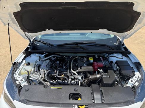 Used 2025 Nissan Sentra SV FWD image 32