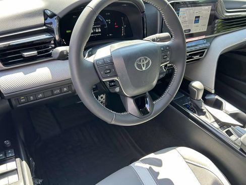 New 2026 Toyota Camry SE FWD image 11