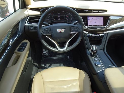 Certified 2023 Cadillac XT6 Premium Luxury w/ Platinum Package AWD/4WD image 11