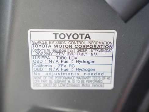 Used 2022 Toyota Mirai XLE image 28