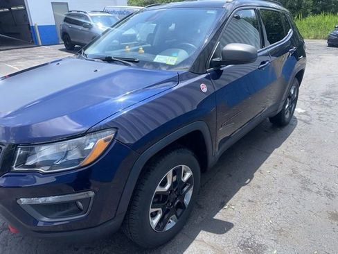Used 2018 Jeep Compass Trailhawk AWD/4WD image 4