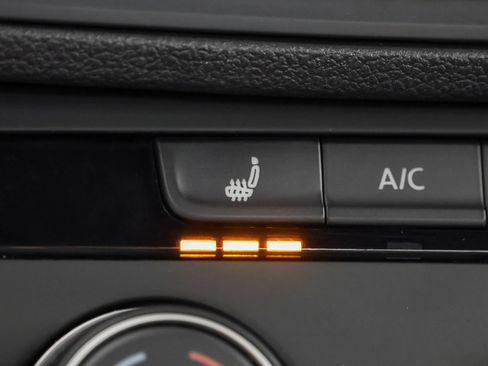 Used 2024 Volkswagen Jetta Sport FWD image 9
