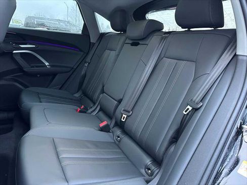New 2025 Audi Q5 Premium image 17