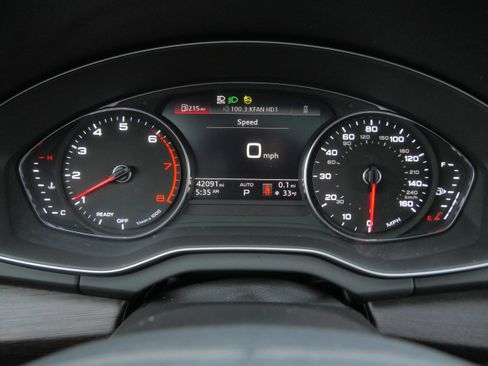 Used 2023 Audi Q5 2.0T Premium image 21