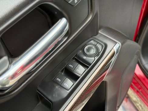 Used 2019 Chevrolet Silverado 1500 LT w/ Texas Edition image 12