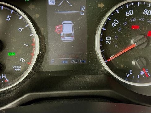 Used 2020 Toyota RAV4 XLE w/ Convenience Package FWD image 14
