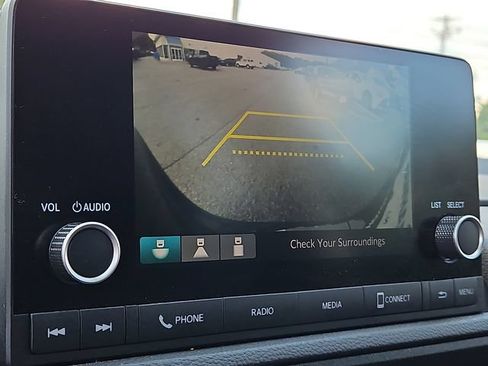 Used 2024 Honda CR-V LX image 19