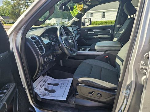 Used 2022 RAM 1500 Big Horn AWD/4WD image 6