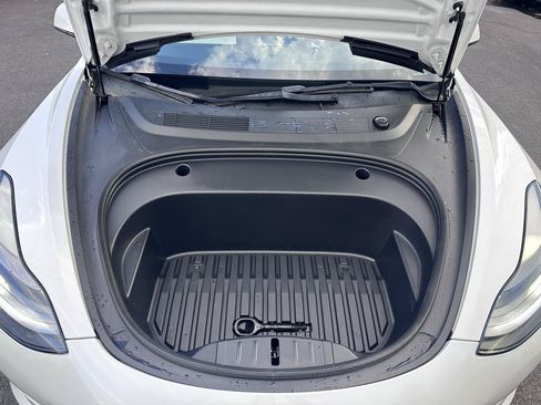 Used 2022 Tesla Model 3 Long Range AWD/4WD image 38