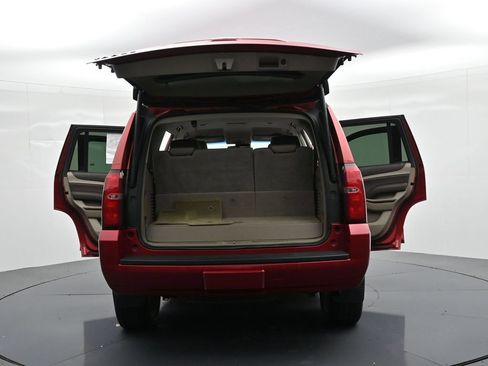 Used 2015 Chevrolet Tahoe LT w/ Luxury Package AWD/4WD image 28