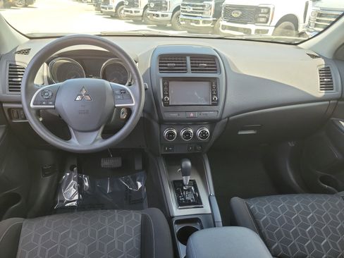 Used 2021 Mitsubishi Outlander Sport ES FWD image 15