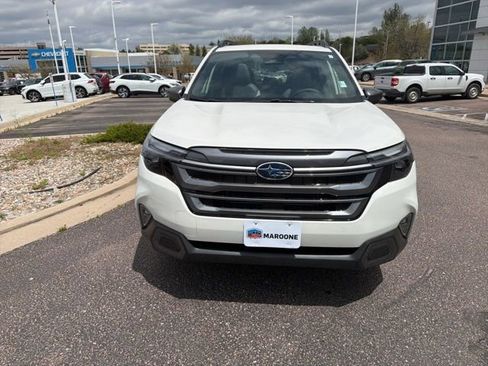 Used 2025 Subaru Forester Limited w/ Popular Package AWD/4WD image 2