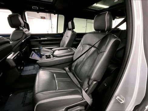 Used 2024 Jeep Grand Wagoneer Series II Obsidian w/ Quick Order Packagew 28T AWD/4WD image 25