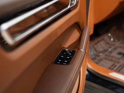 Used 2021 Porsche Cayenne image 22