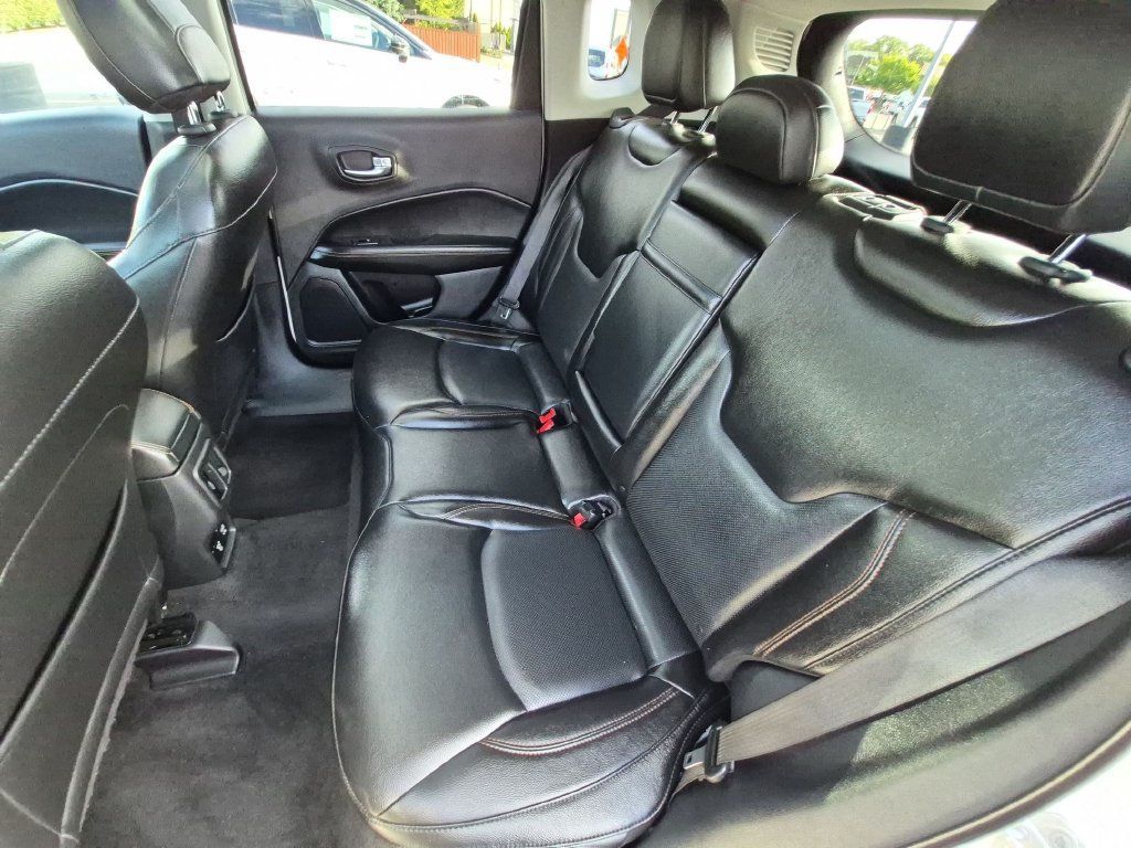 Used 2018 Jeep Compass Limited w/ Navigation Group AWD/4WD image 24