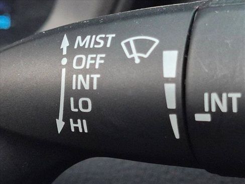 Used 2021 Toyota Corolla LE FWD image 14