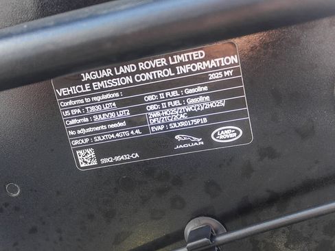 Used 2025 Land Rover Range Rover Long Wheelbase Autobiography AWD/4WD image 34