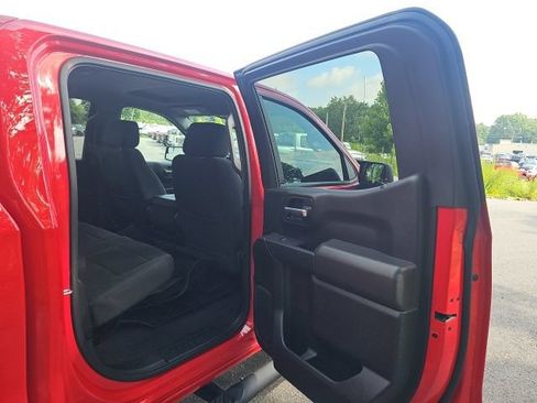 Used 2022 Chevrolet Silverado 1500 Custom w/ Rally Edition AWD/4WD image 15