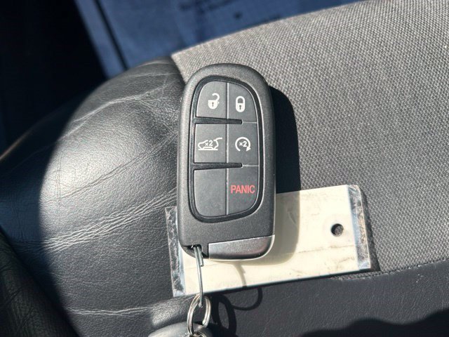 Used 2018 Jeep Cherokee Trailhawk w/ Comfort & Convenience Group AWD/4WD image 50