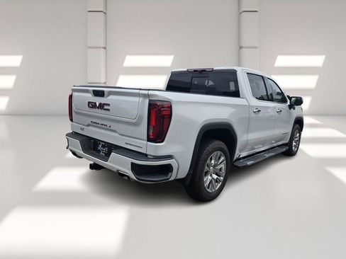 Used 2024 GMC Sierra 1500 Denali w/ Technology Package AWD/4WD image 5