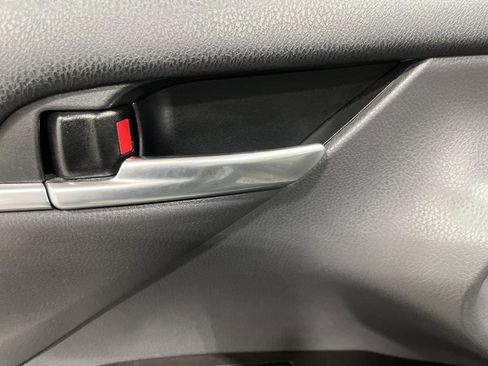 Used 2023 Toyota Camry SE AWD/4WD image 12