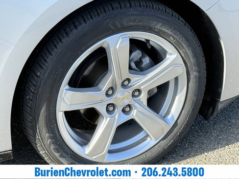 Used 2017 Chevrolet Volt LT image 28