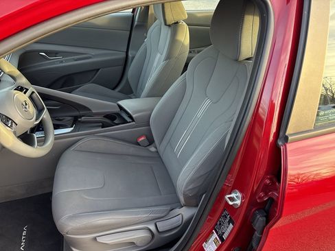 Certified 2023 Hyundai Elantra SEL image 14