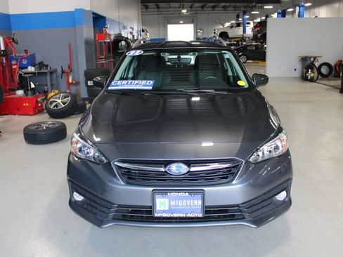 Used 2022 Subaru Impreza 2.0i Premium AWD/4WD image 3