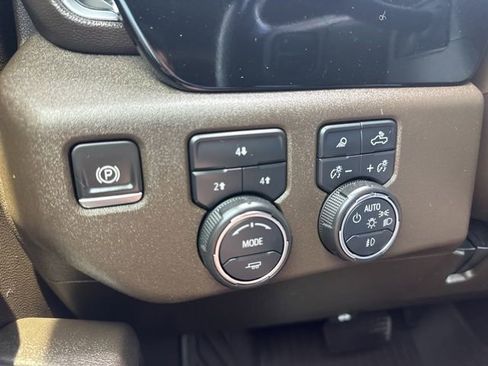 Used 2025 Chevrolet Silverado 3500 LT w/ Texas Edition AWD/4WD image 12