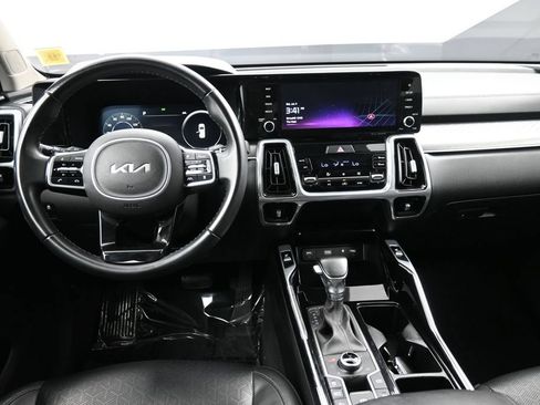 Used 2023 Kia Sorento SX AWD/4WD image 20