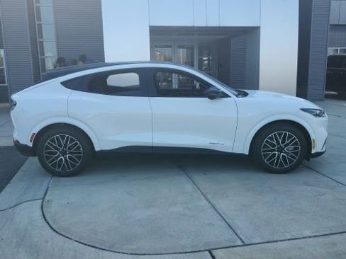 New 2025 Ford Mustang Mach-E Premium image 9