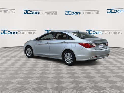 Used 2011 Hyundai Sonata GLS image 6