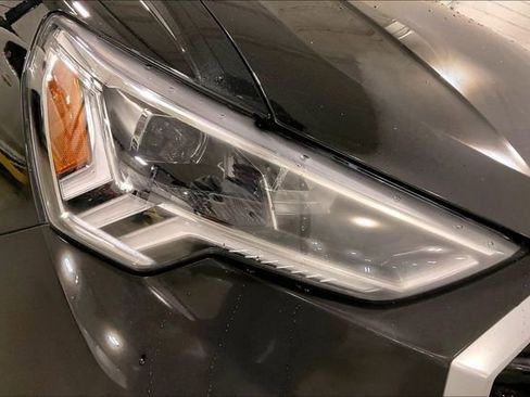 Certified 2023 Audi Q3 2.0T Premium w/ Convenience Package image 28