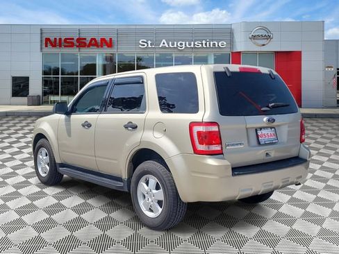 Used 2011 Ford Escape XLS w/ 101A Rapid Spec Order Code AWD/4WD image 4